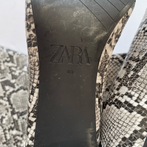 Zara Black and White Snakeskin Boots Knee‎ High Heeled Round Toe - Picture 5 of 6